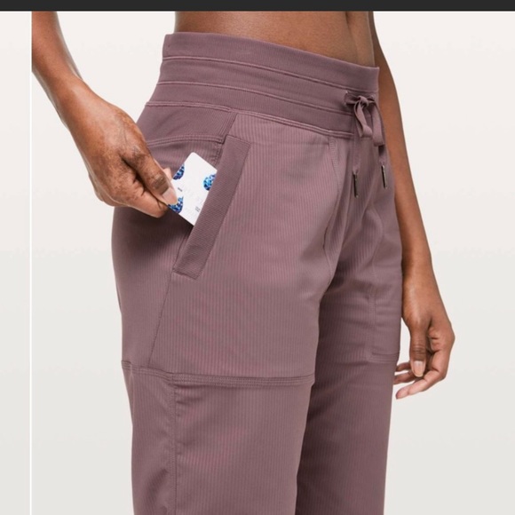 Lululemon Studio Dance - Unlined 32” - Picture 2 of 7